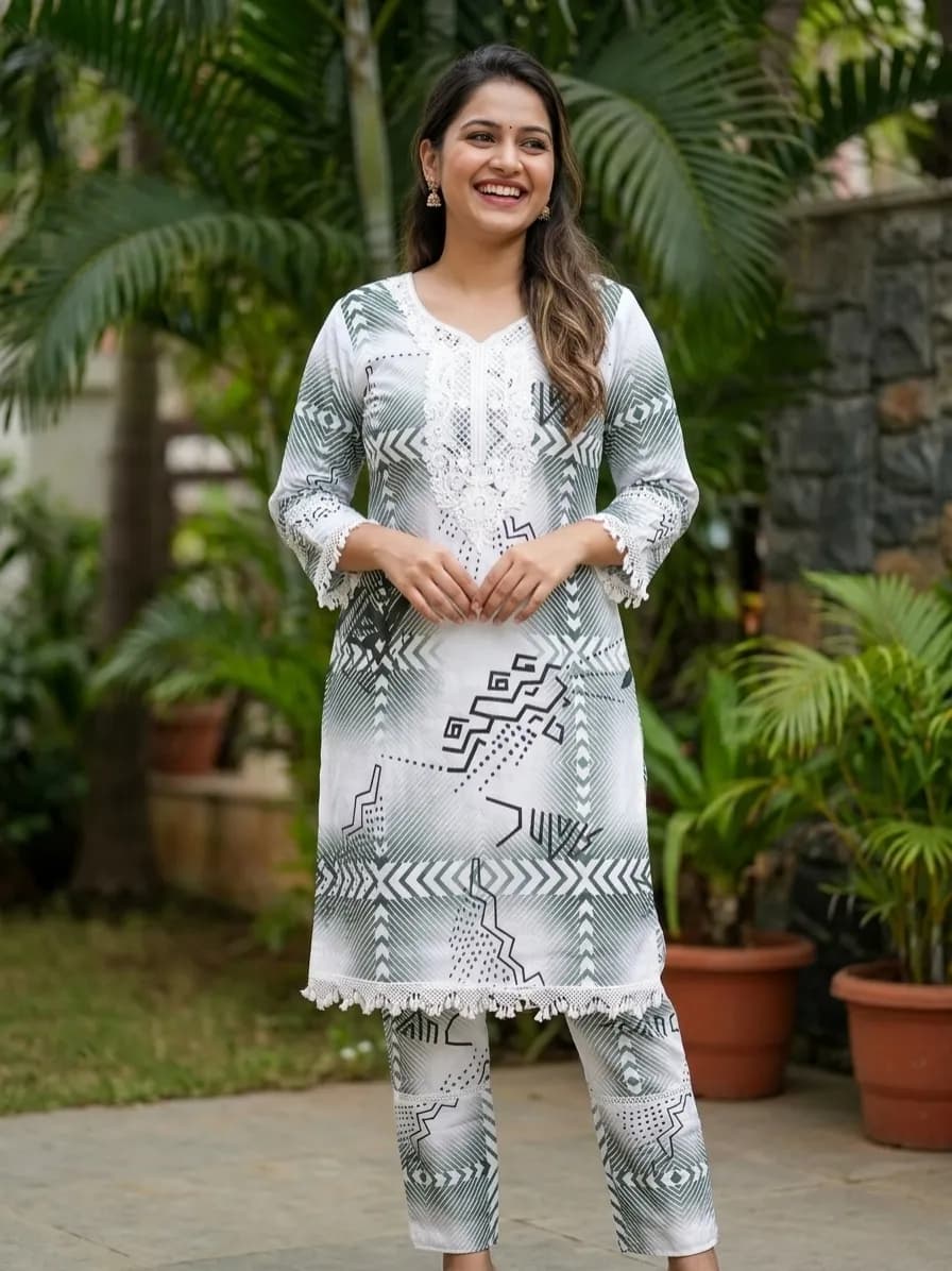Girl Soft Two Piece Set. Elegant Geometric Print 2pis for women — side view