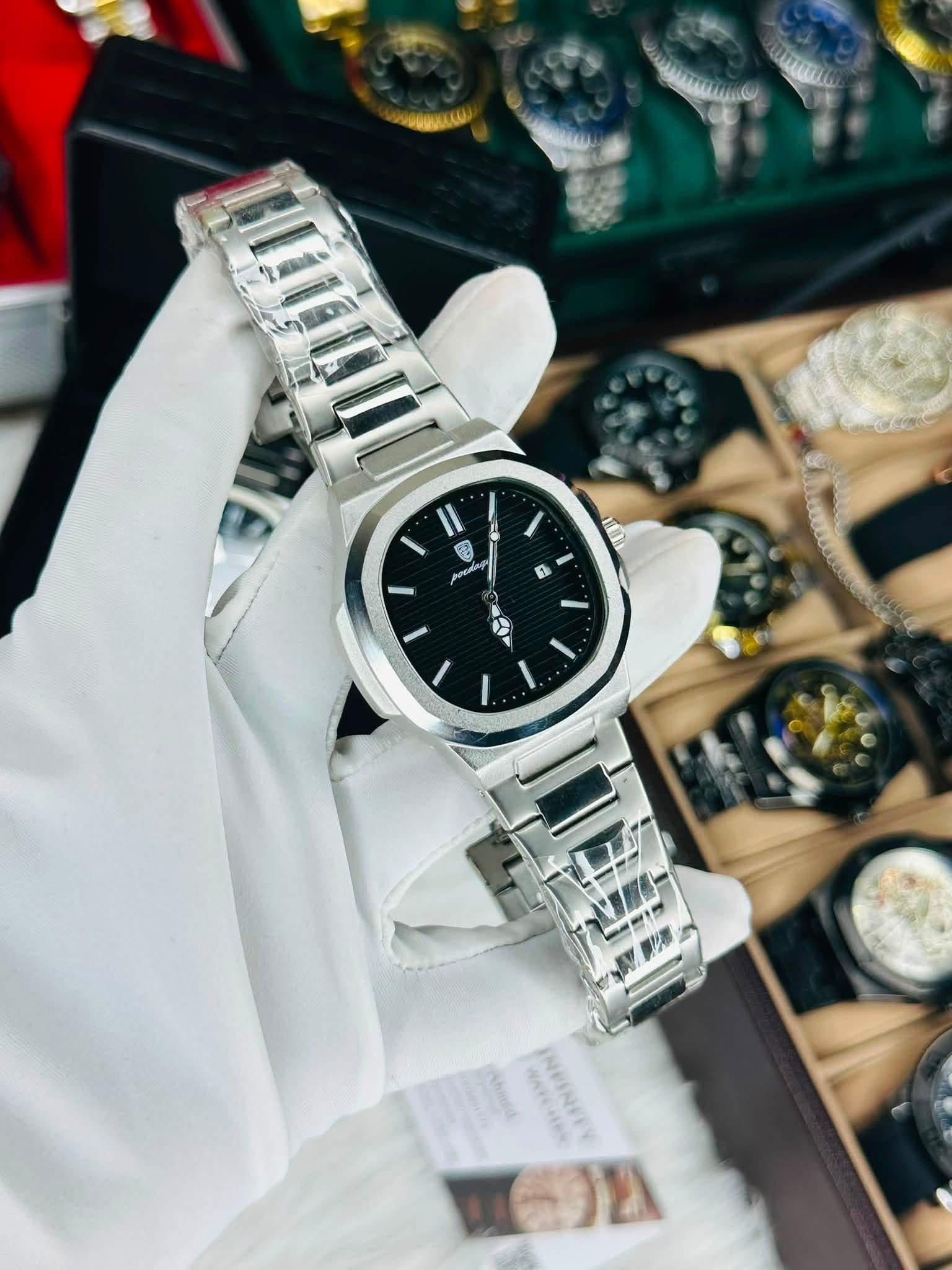 Poedagar wacth Men — back view