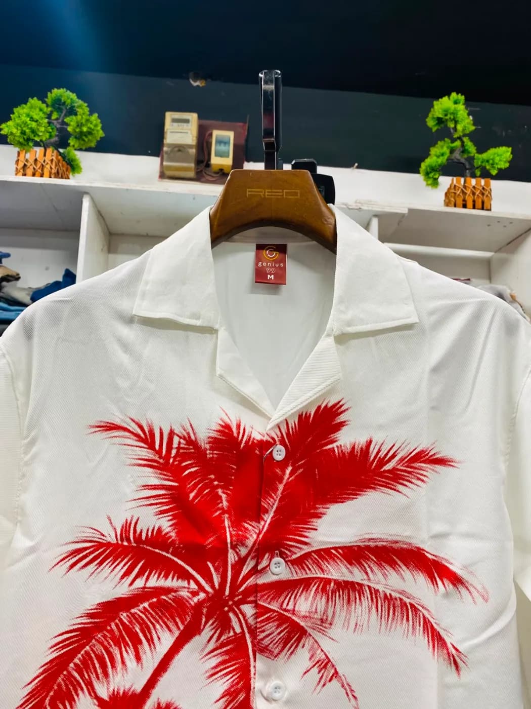Premium Tropical Print Boxy Fit Shirt Men — detail shot