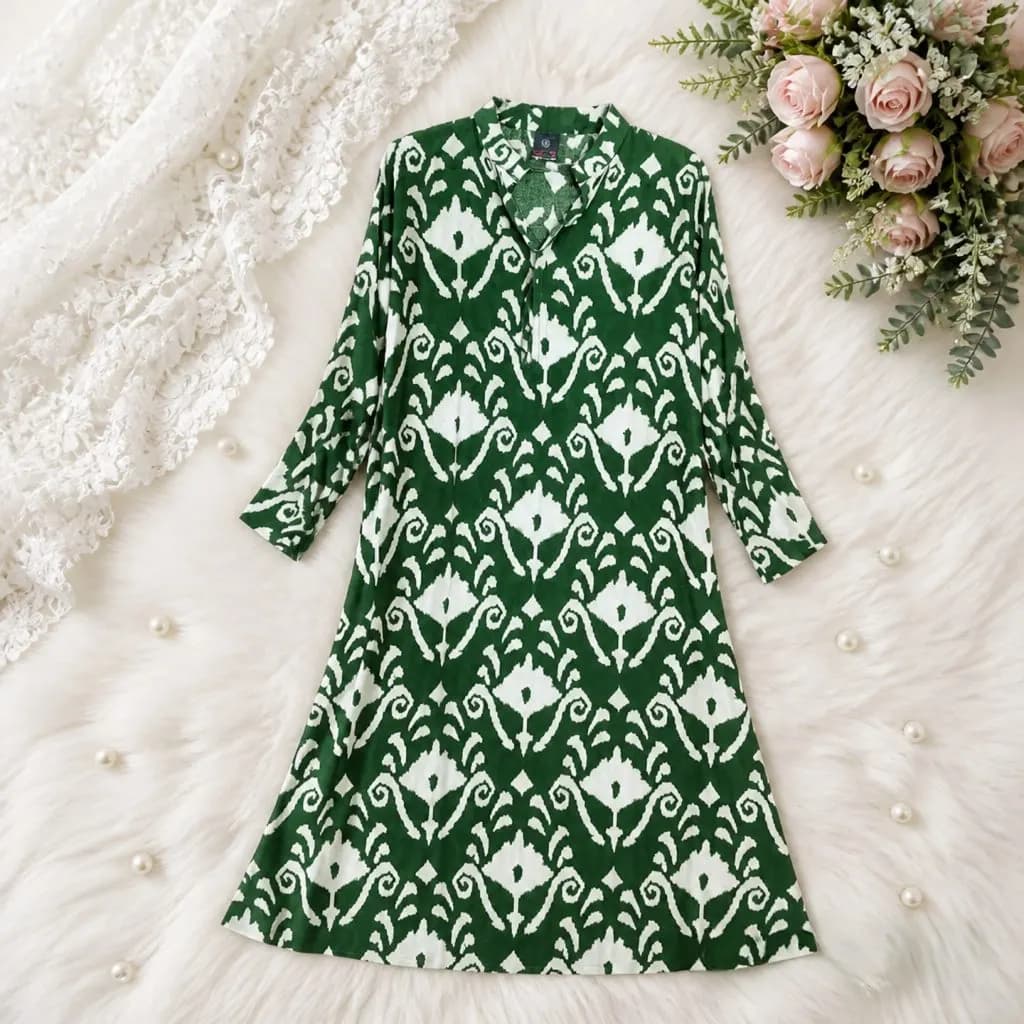 Premium Cotton Printed Women's Long Top | Casual & Elegant Wear — detail shot