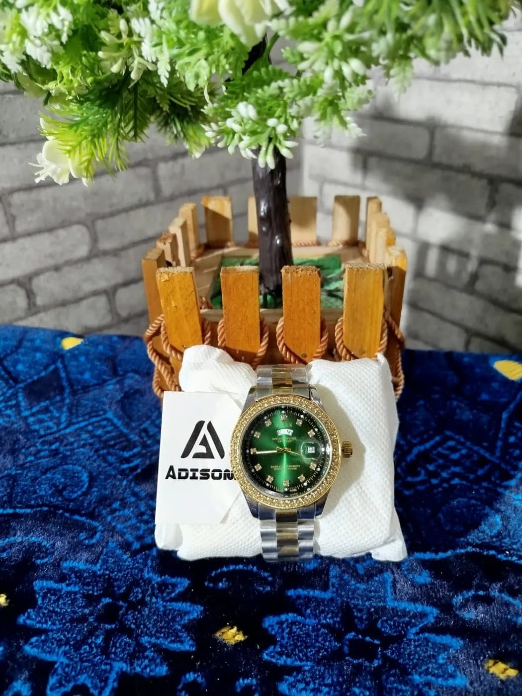 Emerald Green Luxury Watch | Gold Bezel Premium Edition — Savageon Bangladesh
