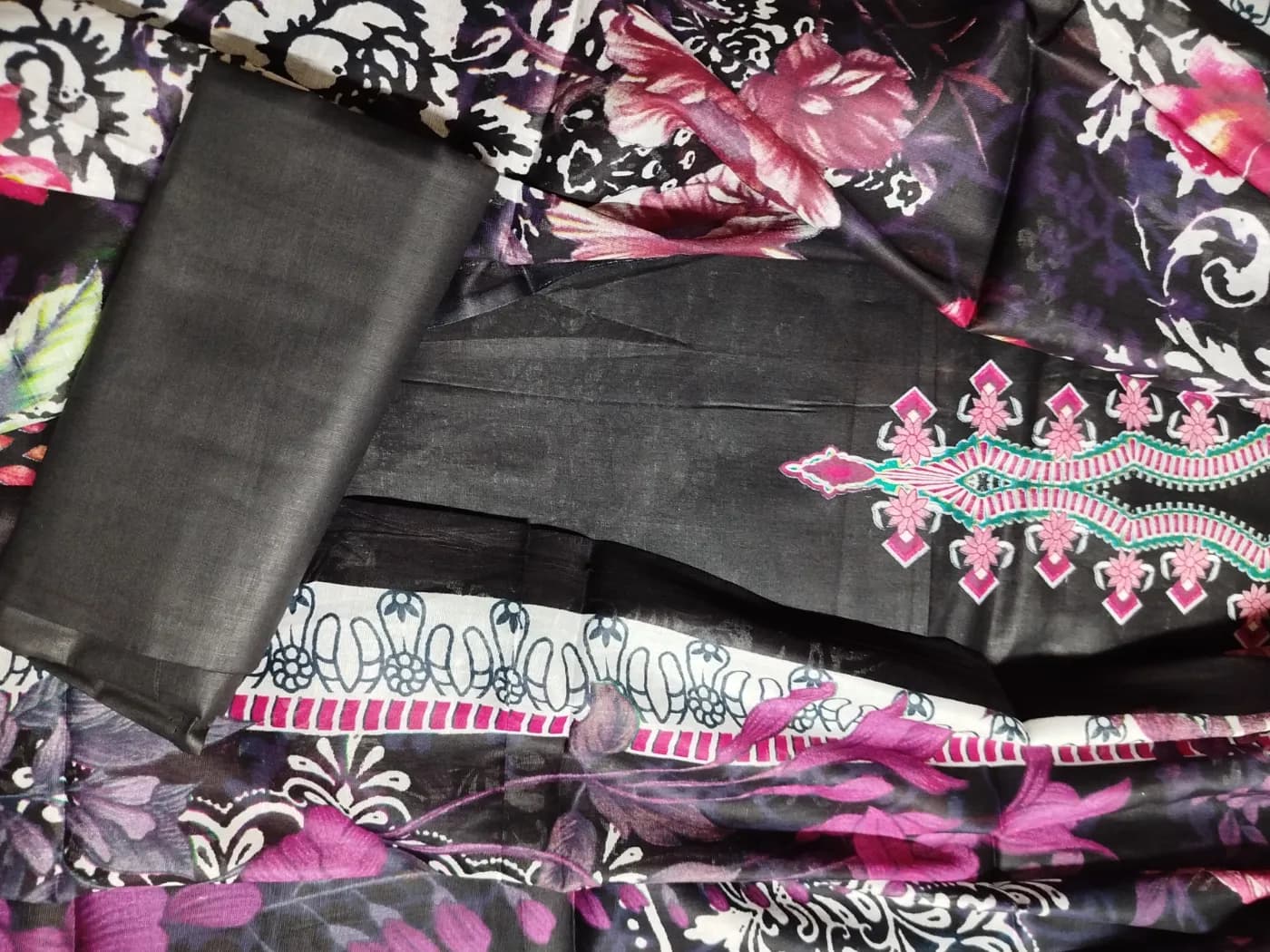 Goeljar China loan Unstitched 3-Piece Collection from ADISOM. 3 Piece — back view